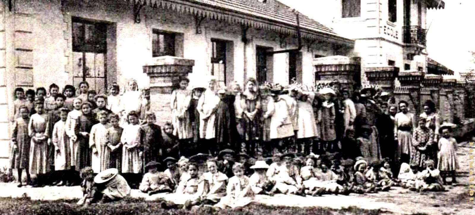 2759- Cheragas - Ecole Communale des Filles2 - 1905.jpg